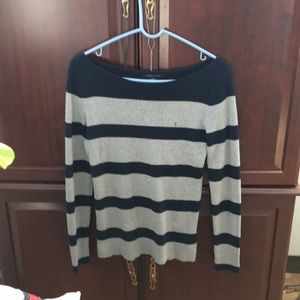 Tommy Hilfiger Grey with blue stripes. Small